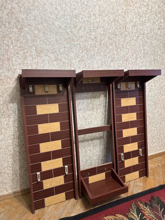 Передпокій з трьох предметів