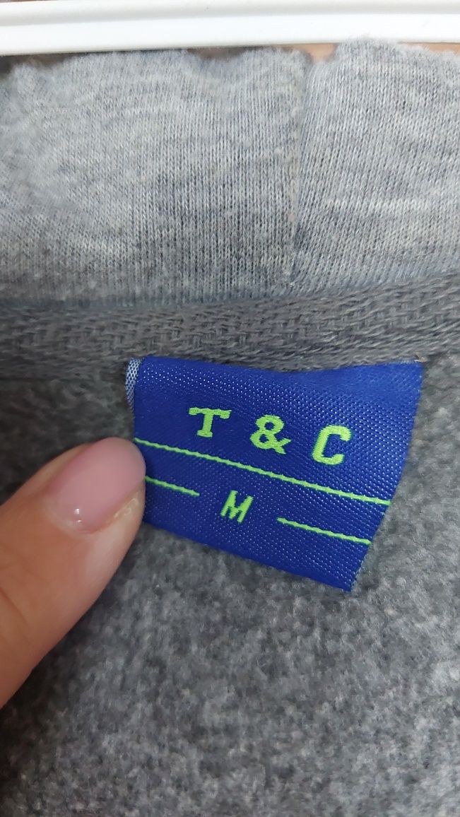 Szara, ciepła bluza z kapturem