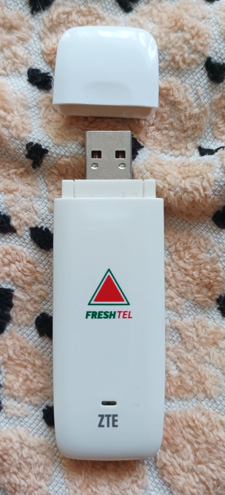 USB модем ZTE AX 320 WiMAX в оригінальній упаковці