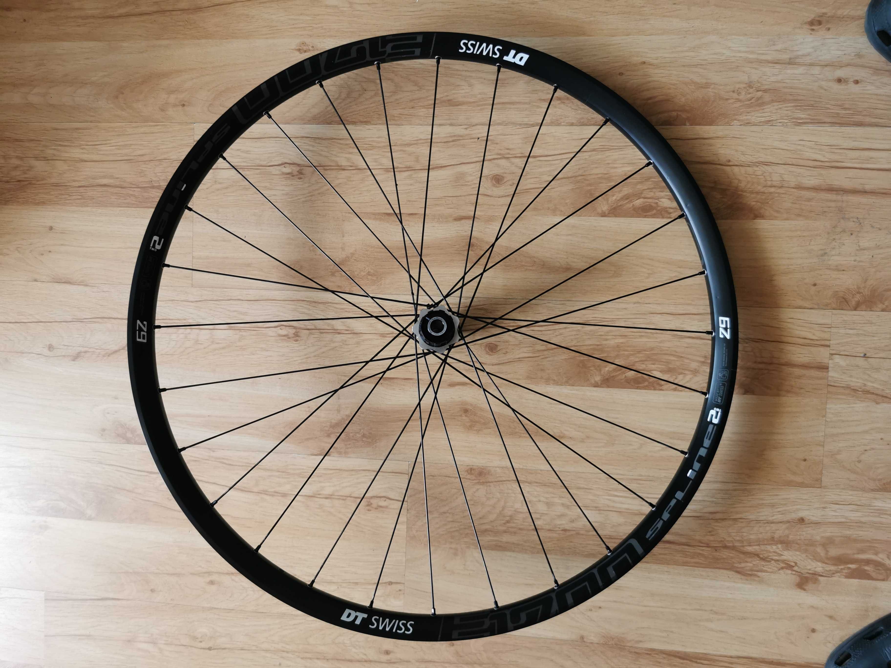 Koła  DT SWISS E1700 Spline  29", 25 MM, TUBELESS READY