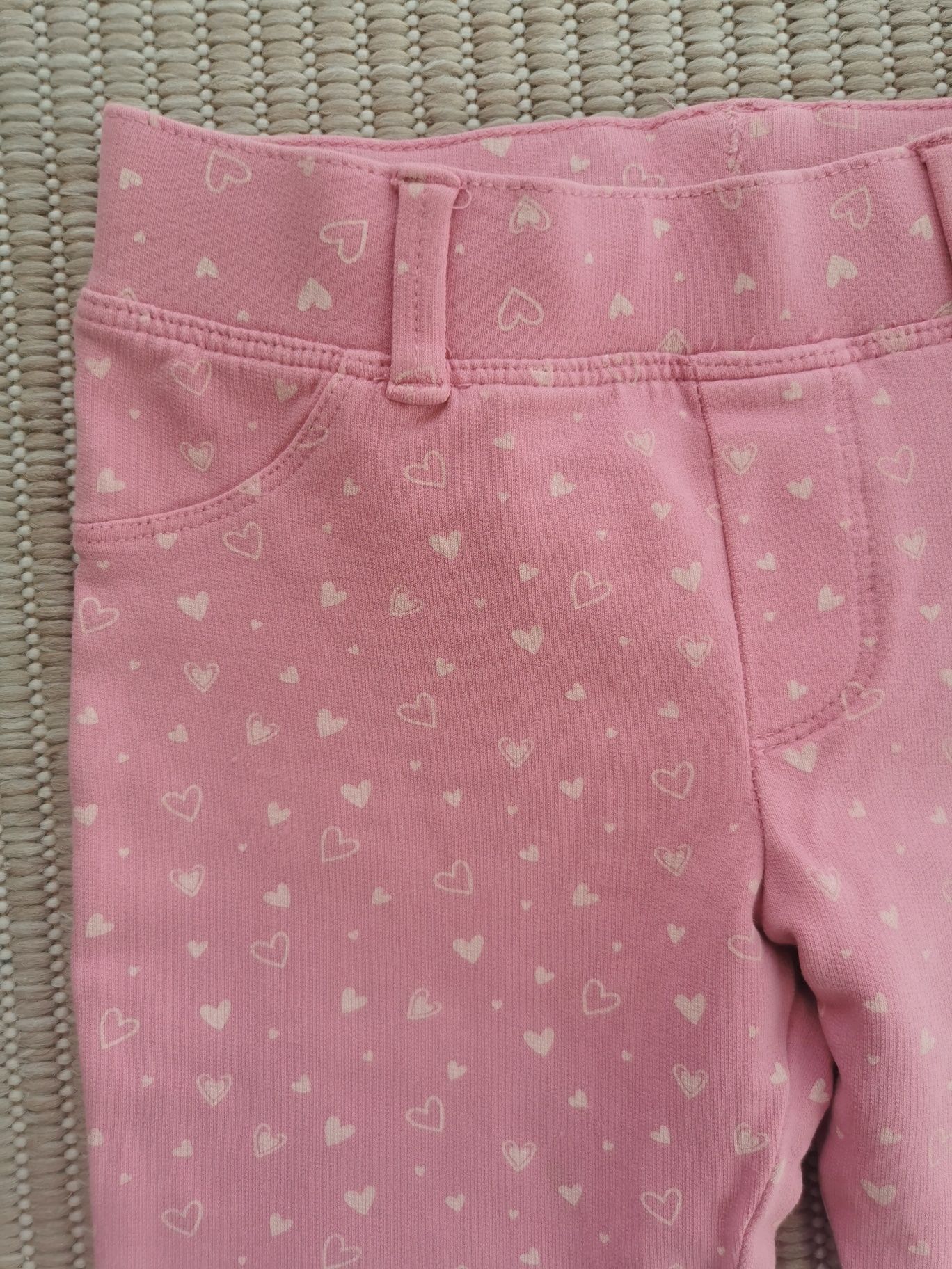 Spodnie joggersy r 104 F&F