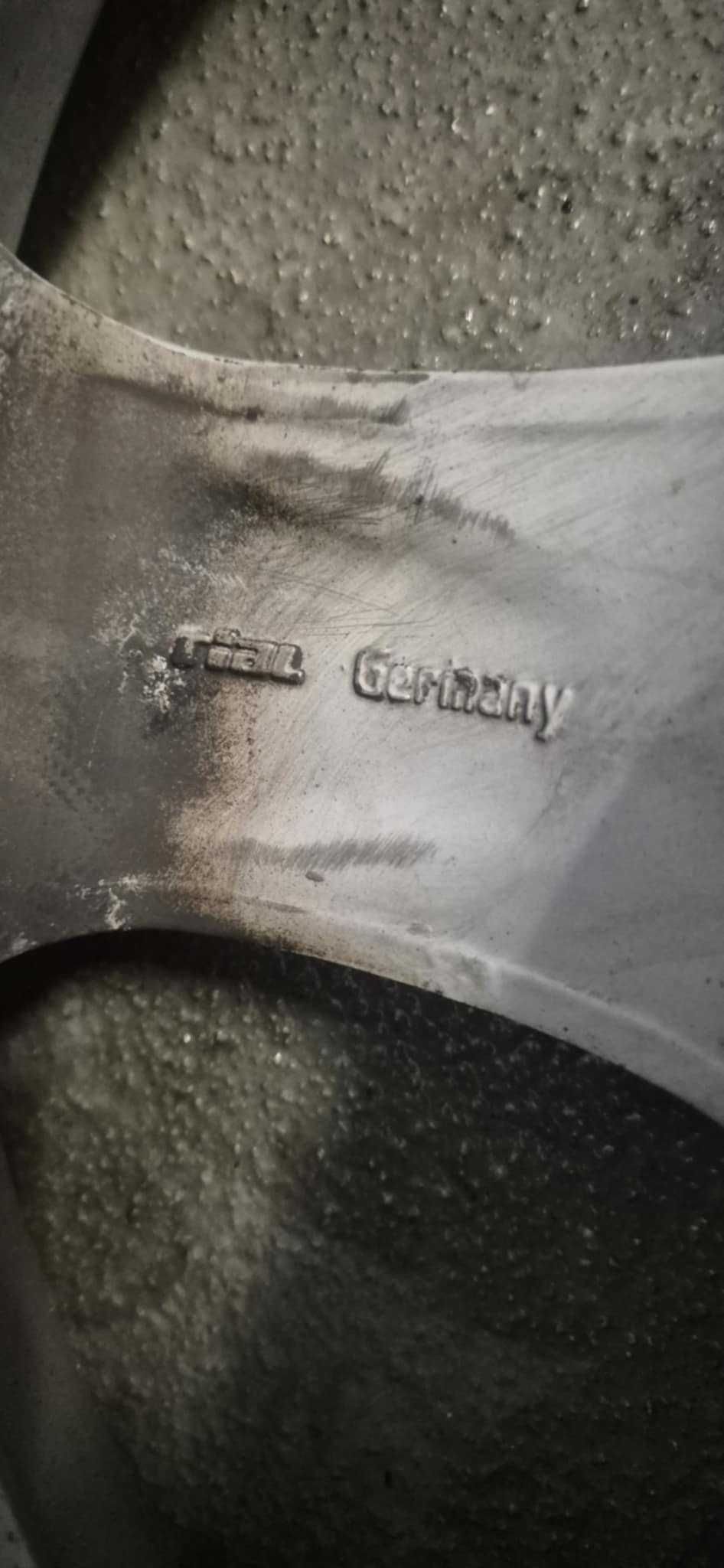 Koła 16 Alufelgi 5x108 65,1mm ET32 opony zimowe 225/60/R16