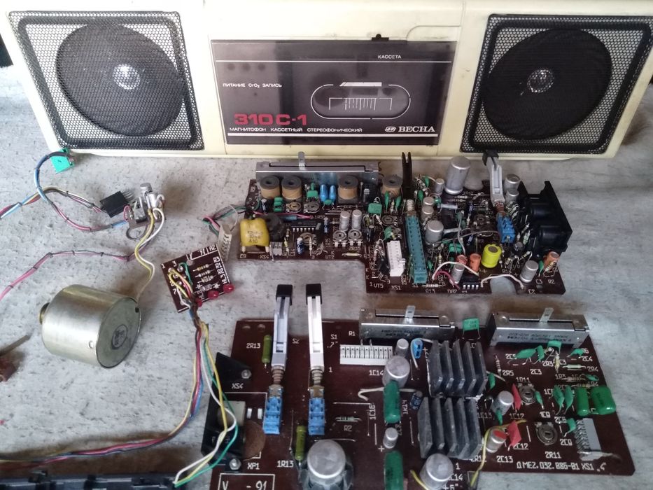 Плата на магнітофон