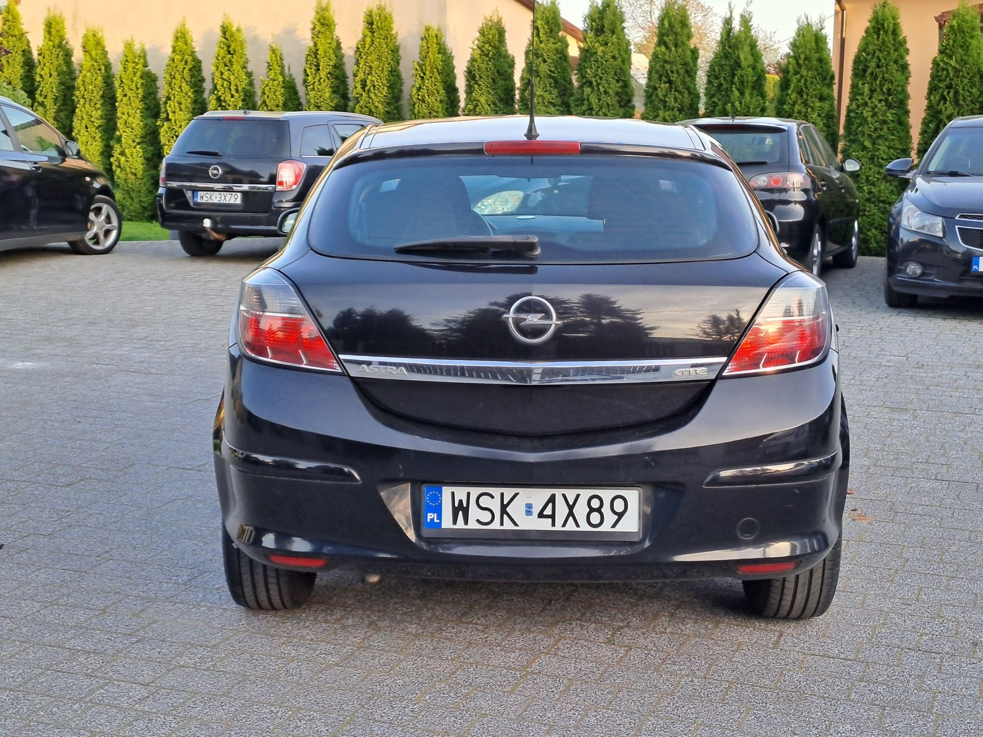 Opel Astra Gtc 1.6 Benzyna Zarejestrowany