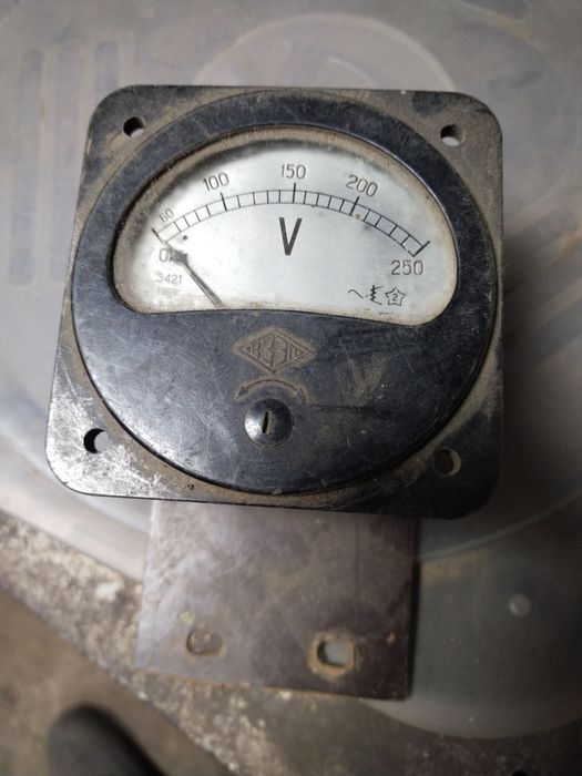 Вольтметер 220вольт