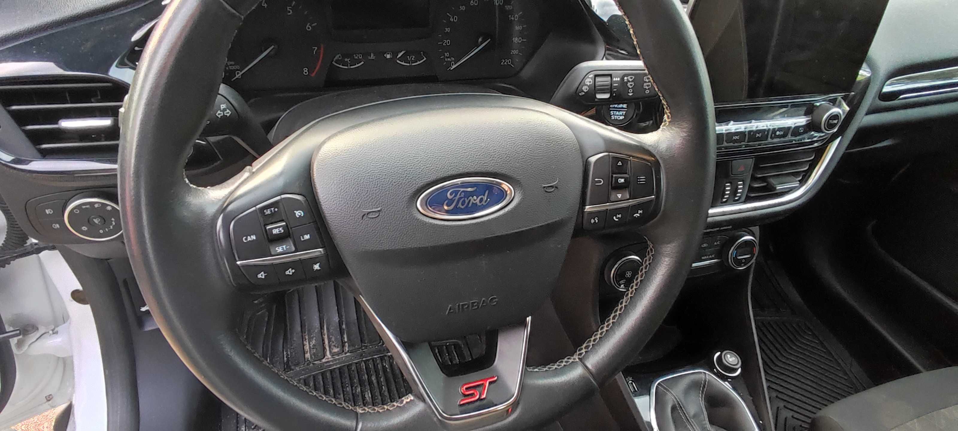 Ford Fiesta Active+  ST Line