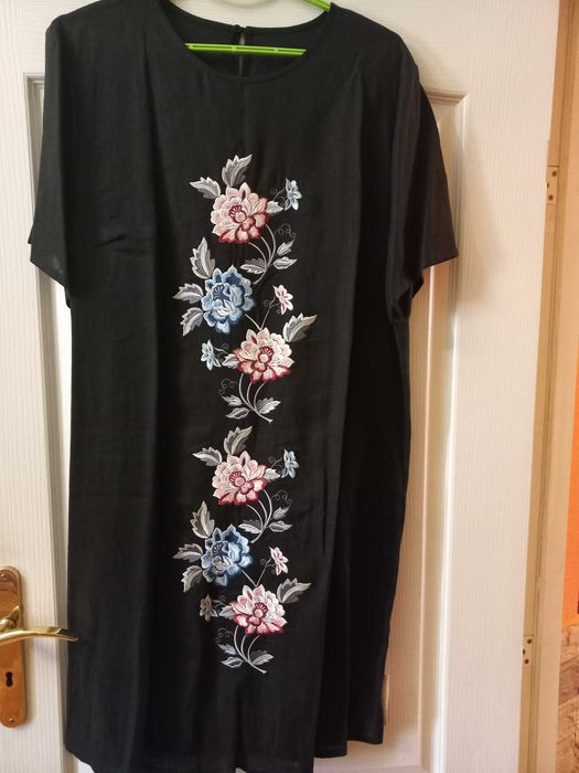 Нове чорне плаття-вишиванка лляне 2XL