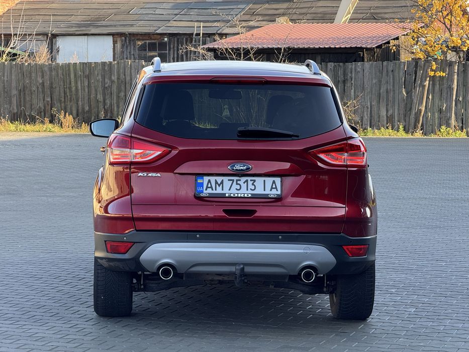 Продаєтся Ford Kuga 2015 року