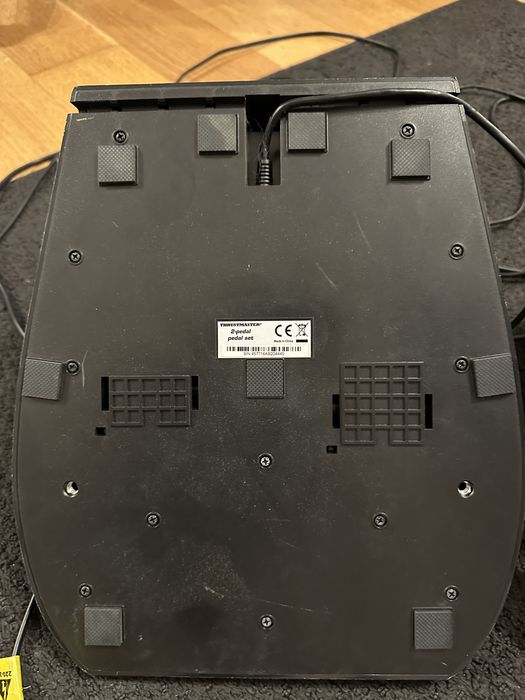 Volante Thrustmaster TMX