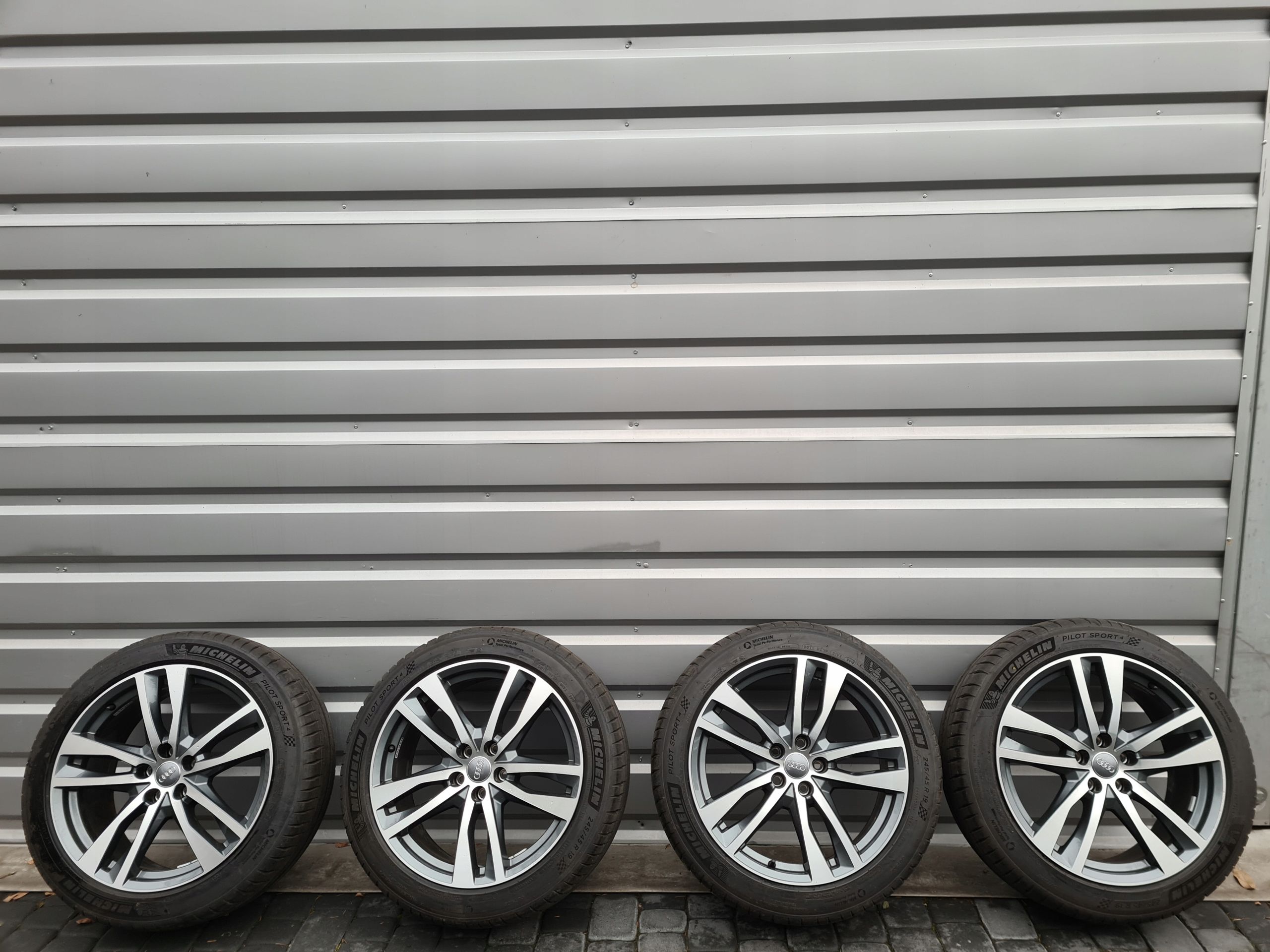 Oryginalne Felgi Audi 19 A4 A5 A6 A7 A8 Q3 Q5 Q7
