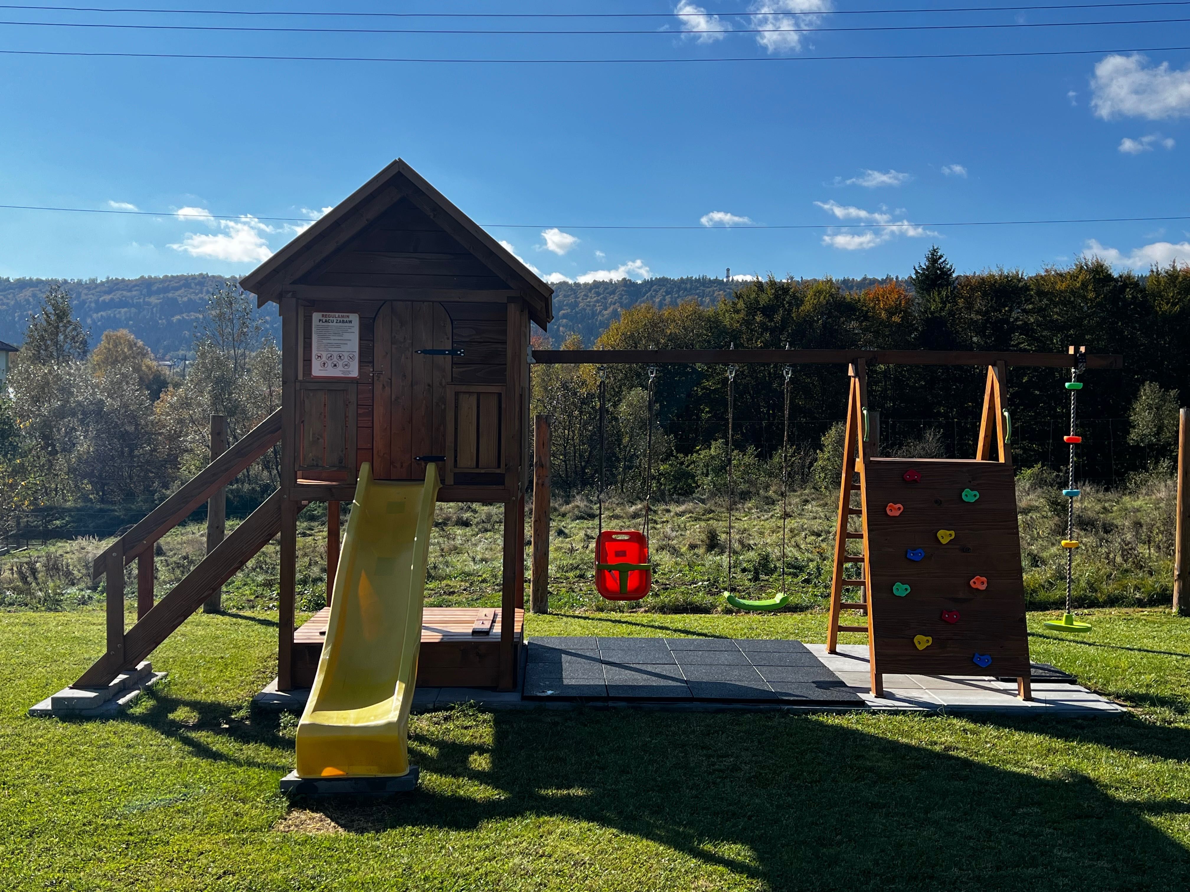 PETE HOUSE - Domek 6 osobowy Bieszczady/Ustrzyki Dolne