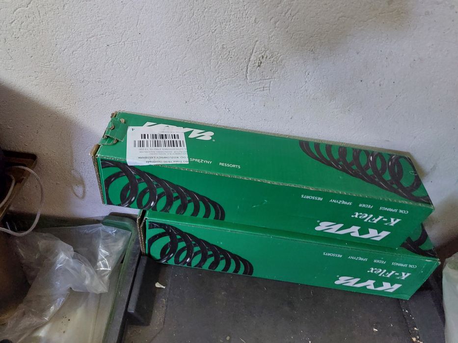 Sprezyny kyb nowe bmw e 39