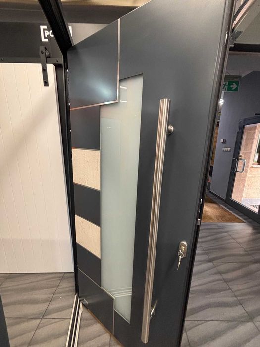 Drzwi zewnętrzne aluminium nakładki