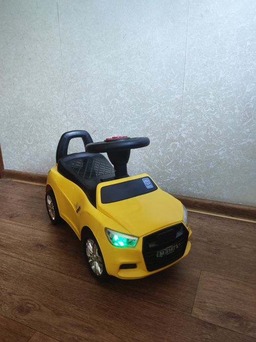 Дитячий автомобіль Audi мотокар