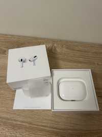 Apple AirPods Pro  with Wireless Charging Case