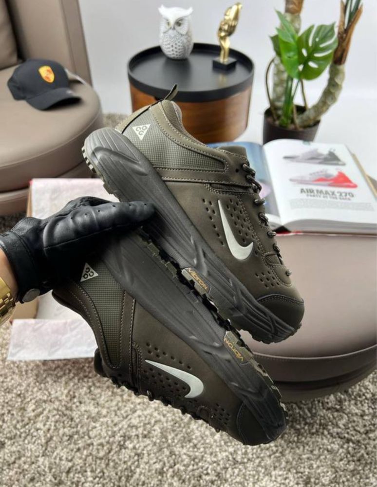 Чоловічі кросівки nike acg running khaki