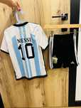 Komplet Adidas r. 122/128 strój piłkarski Messi gratis drugi NIKE