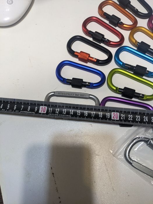 Карабіни. Кольорові та сірі. Продаж від 1 шт Карабин