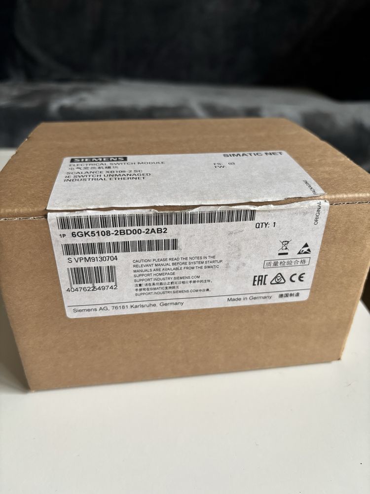 Siemens Scalance XB108-2 SC 6GK5108-2BD00-2AB2