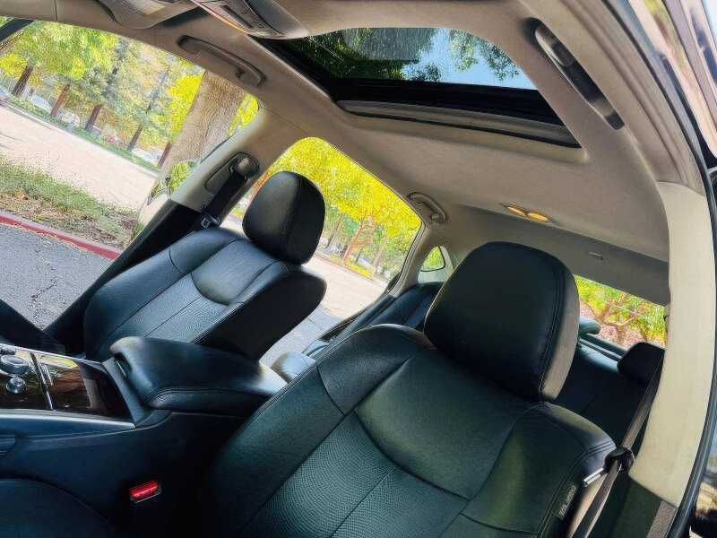 2015 Infiniti Q70L 3.7