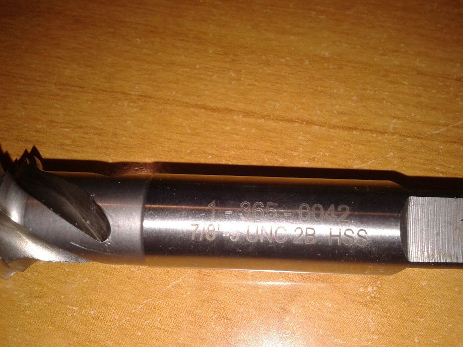 gwintownik 7/8" HSS