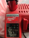 Ładowarka m12 m18 milwaukee bti berner 100% sprawna
