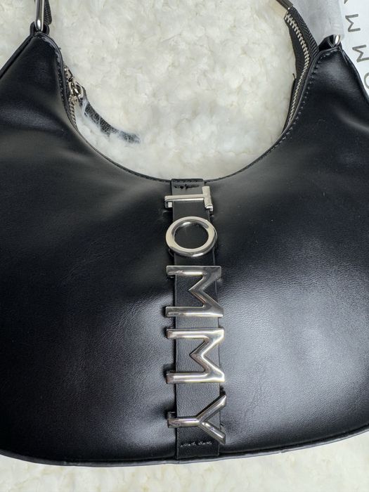 Сумочка від Tommy Hilfiger