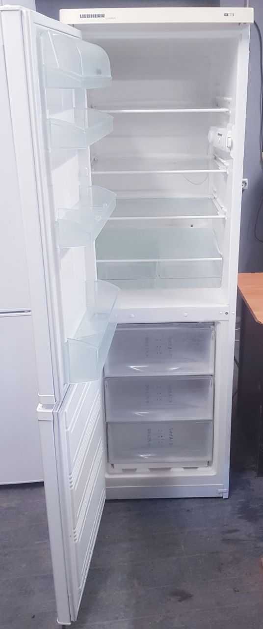 Холодильник Liebherr CU 3011 (180 см) з Європи