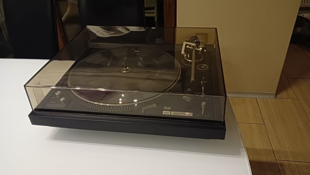 Gramofon dual 621