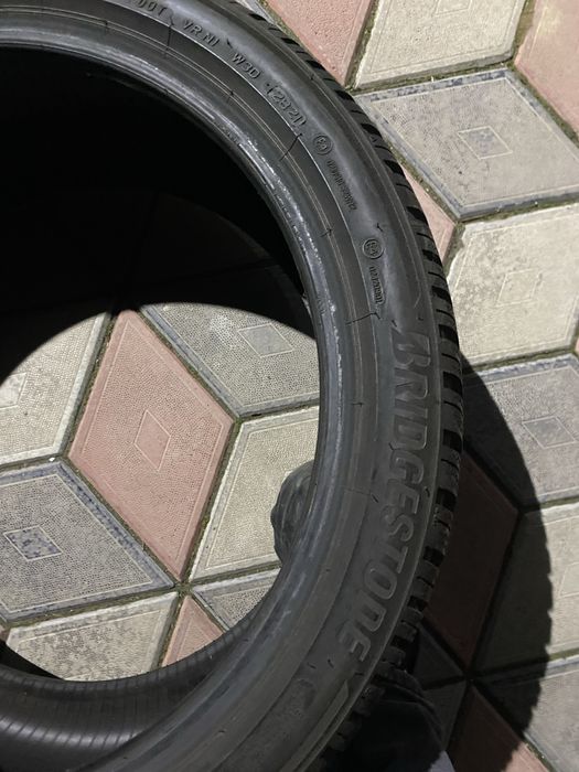 Bridgestone Blizzak 005 235/40/19 96V 2821 рік