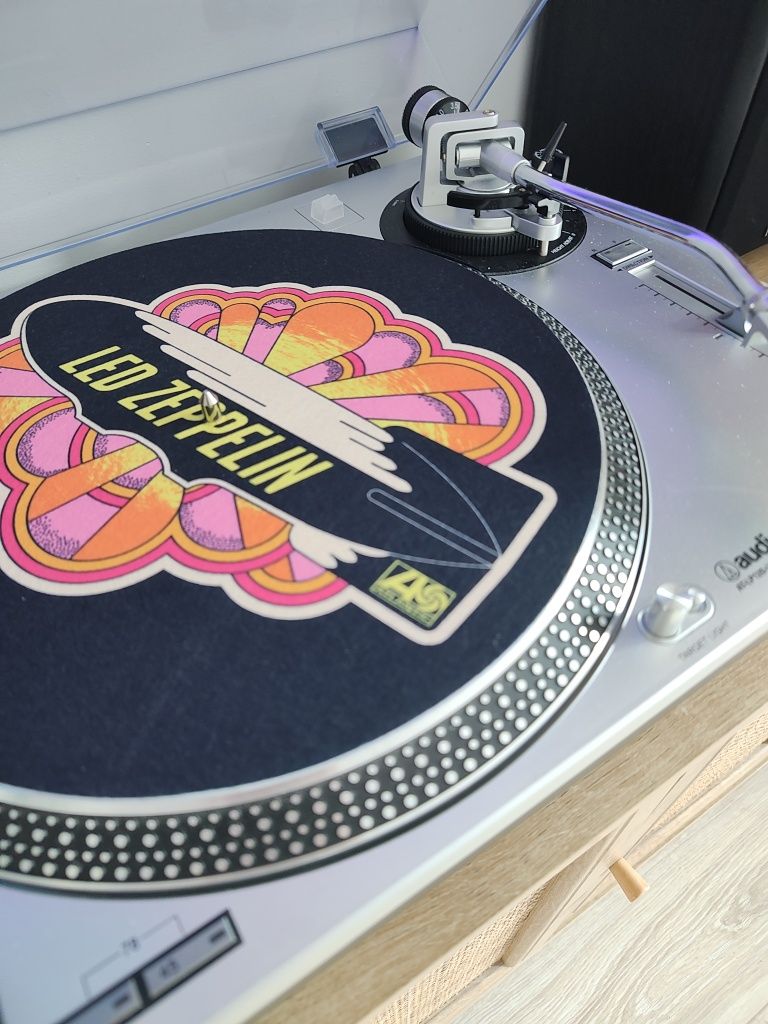 Gramofon audio-technica AT-LP120 USB