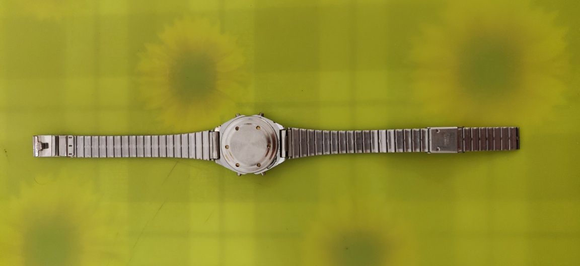 Kessel женские часы с мелодиями времён 80х