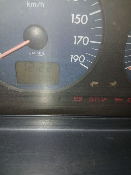 Automóveis comerciais usados