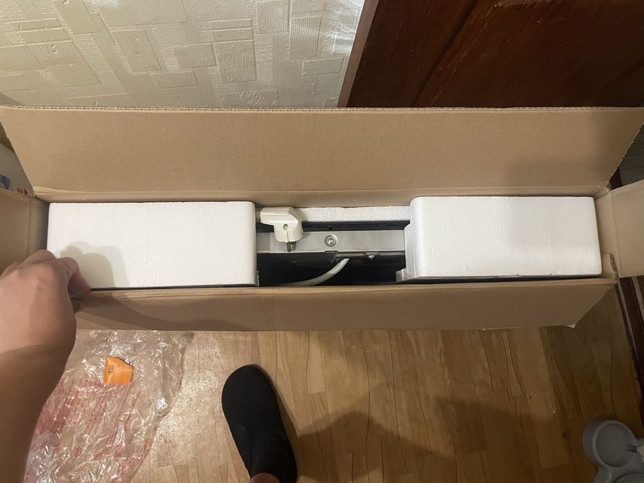 Варильна поверхня електрична Samsung NZ64T3506AK на запчастини