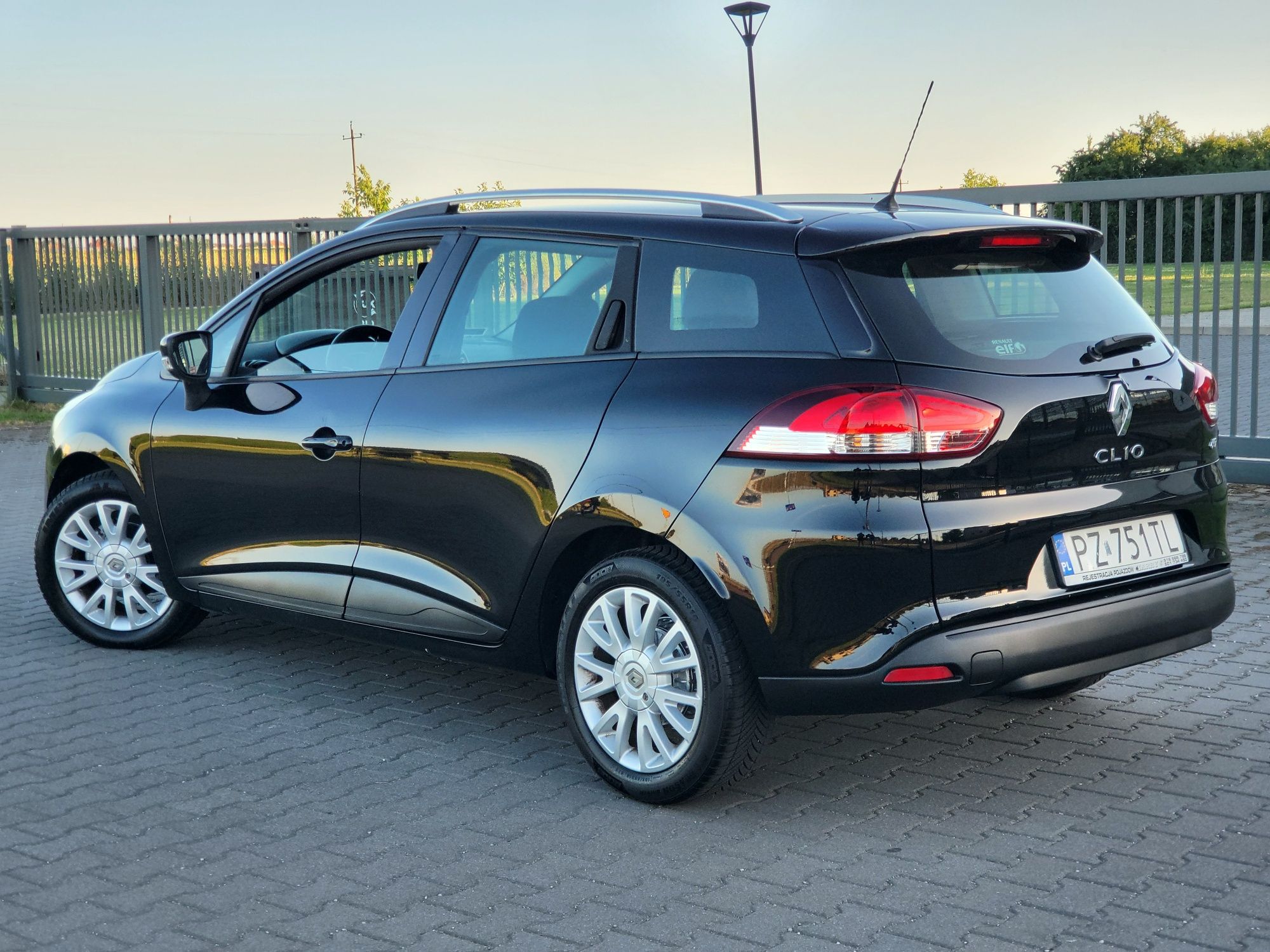 Renault Clio IV Grandtour 1.5 DCI 2015r - Tablet - Klima - Stan Bdb -