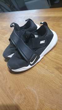 Sandały Nike 28.5 rozmiar