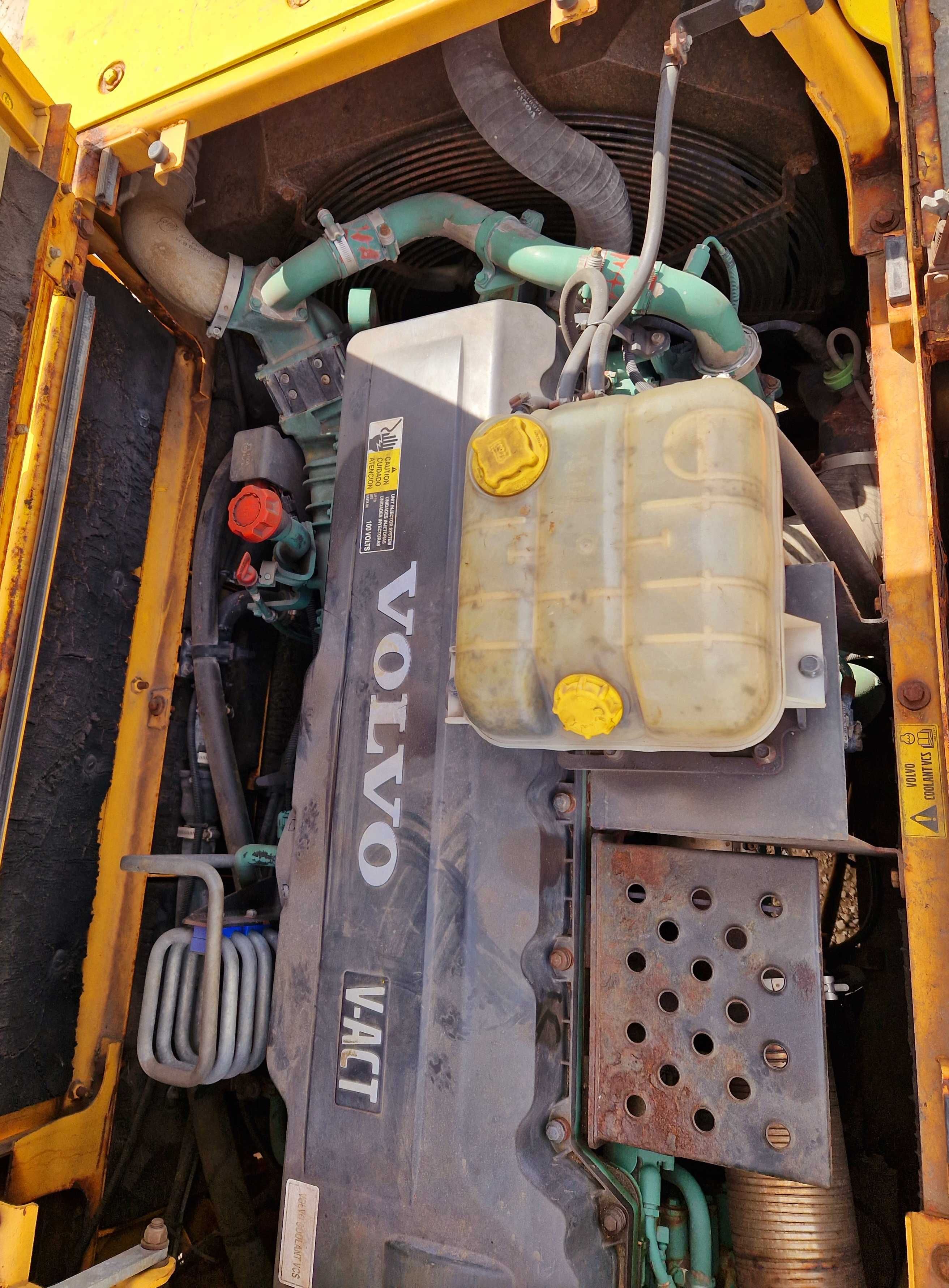 koparka Volvo ec 480 dl komplet chłodnic olej płyn klima