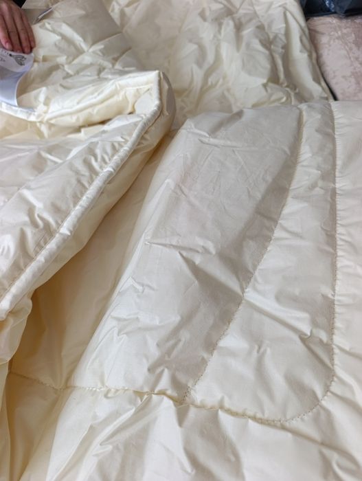 Натуральна ковдра 100%-а вовна(шерсть). Чохол: бавовна(хлопок). Фабрик