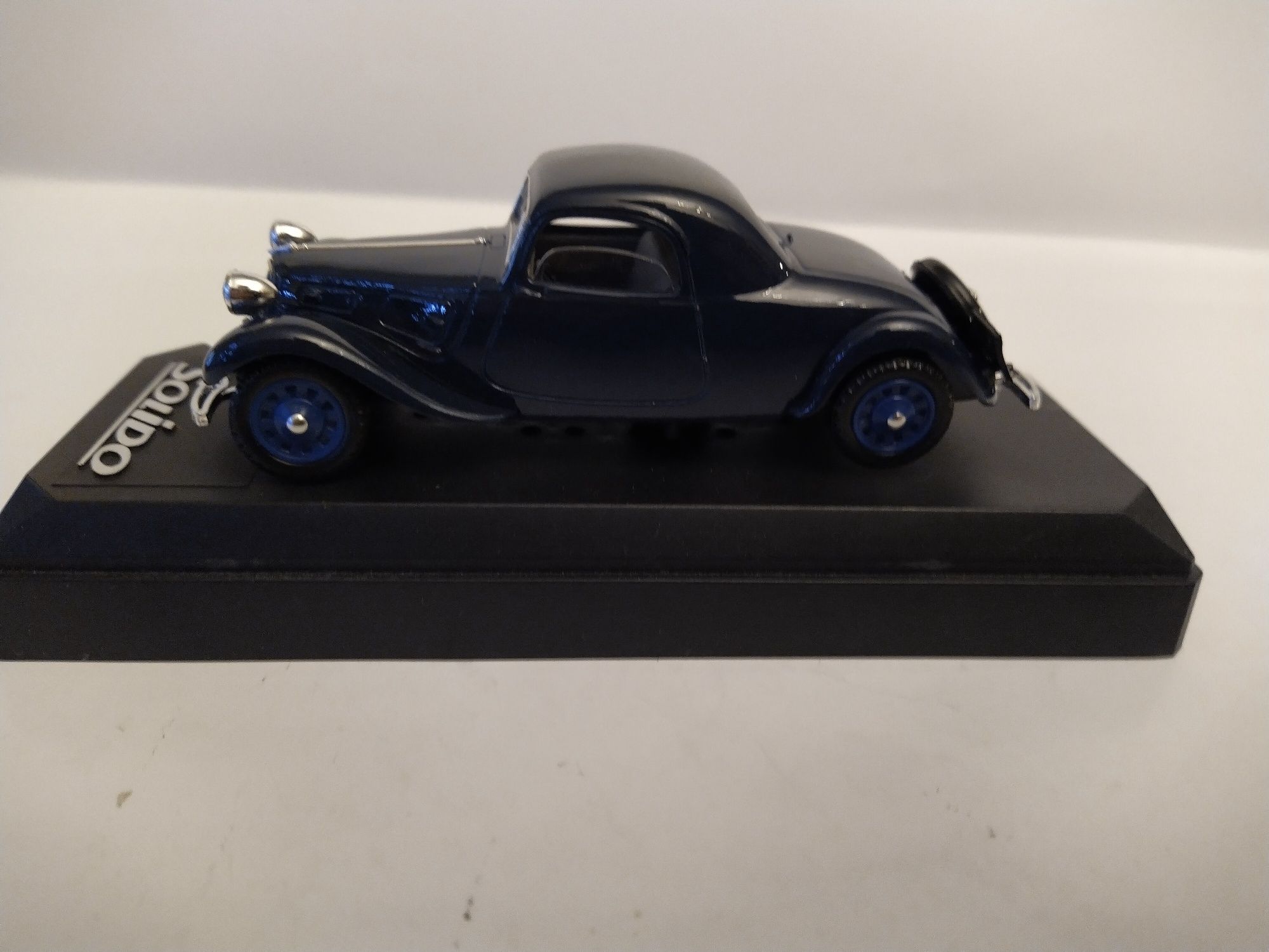 Citroen 11 Coupe Solido Skala 1:43