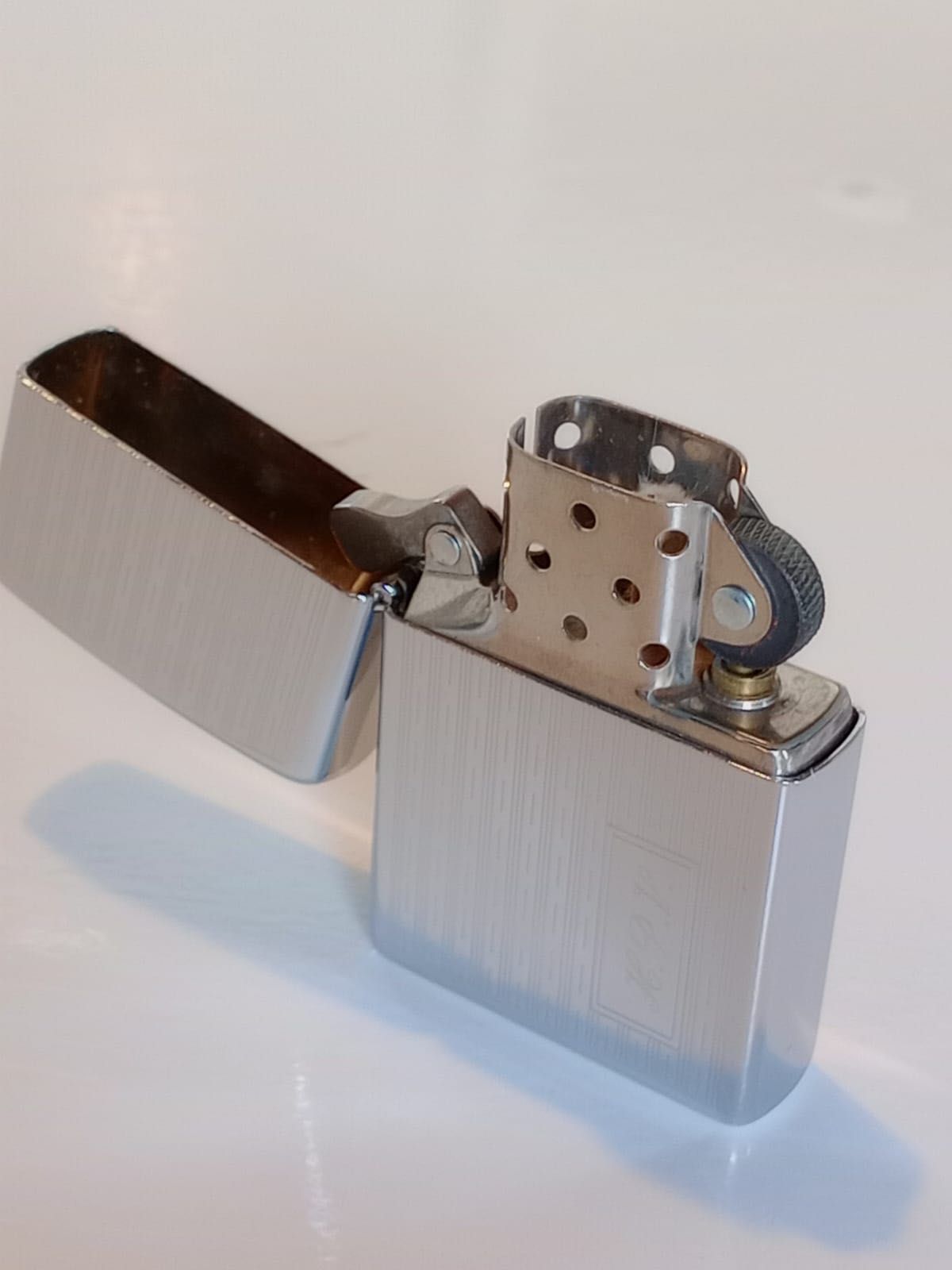 Isqueiro Zippo Classic