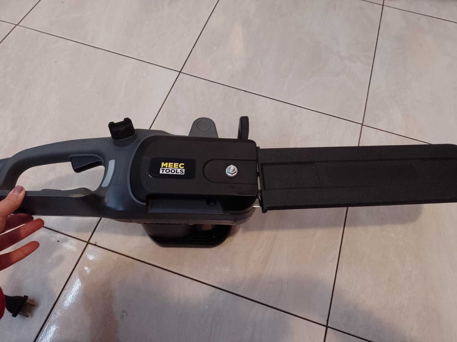 Pilarka elektryczna łańcuchowa Meec Tools 111dB