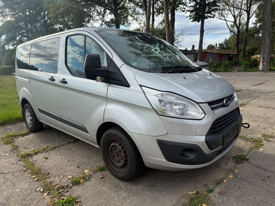 Ford Transit Custom 9 osób uszkodzony rozrząd