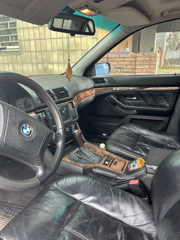 BMW e39 520 газ/бенз