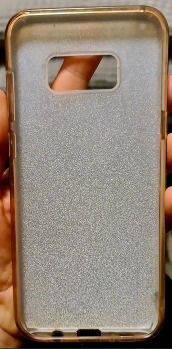 Złote etui Samsung S8+