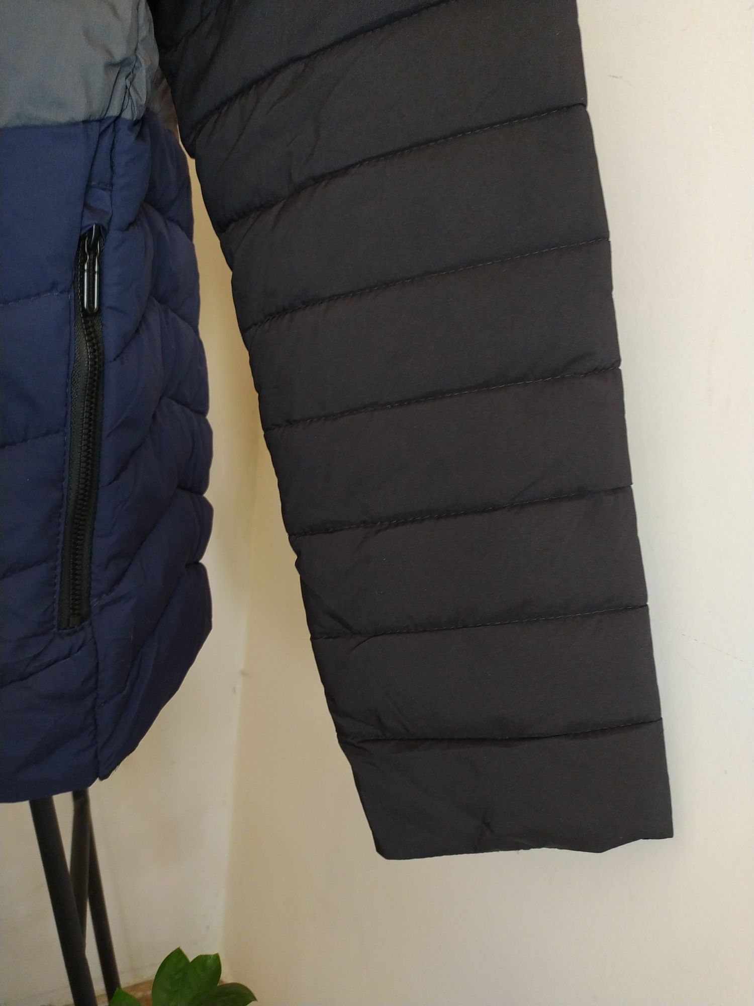 Чоловіча демісізонна куртка 48-50 розмір