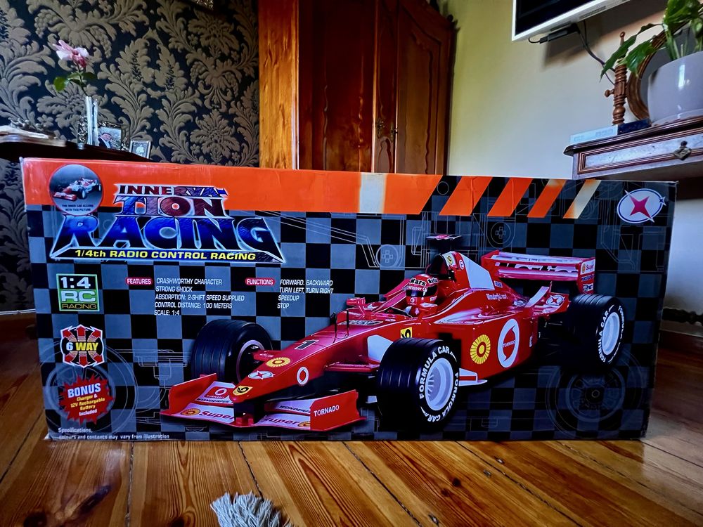 Duży samochód RC F1 1:4 – Innerva Tion Racing - Model Kolekcjonerski