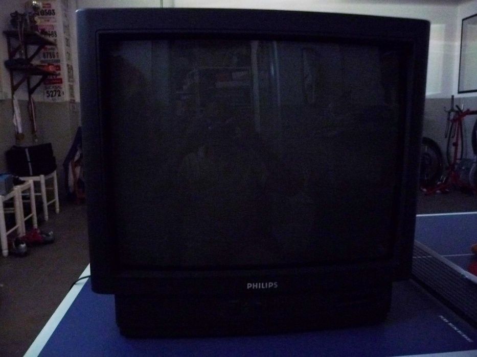 TV Philips vintage com comando