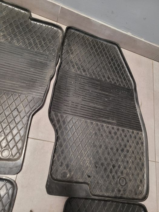 Dywaniki gumowe Fiat Grande Punto 2007r