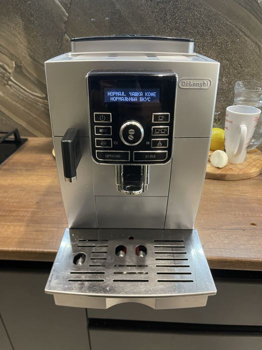 Продам кавомашину Delonghi