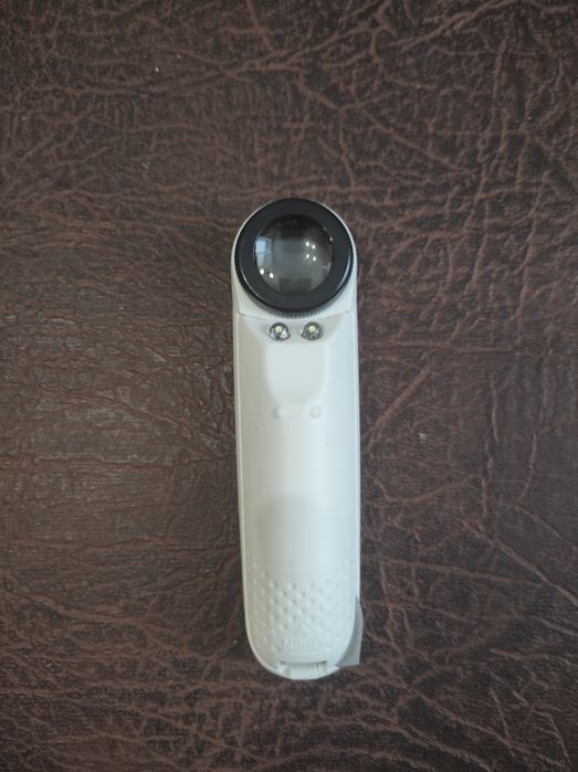 Лупа с подсветкой.